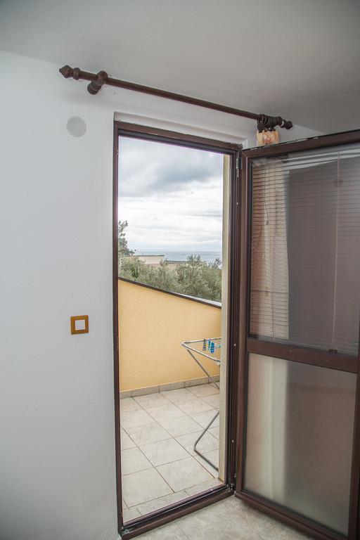 Apartmani Ksenija Petrovac ภายนอก รูปภาพ